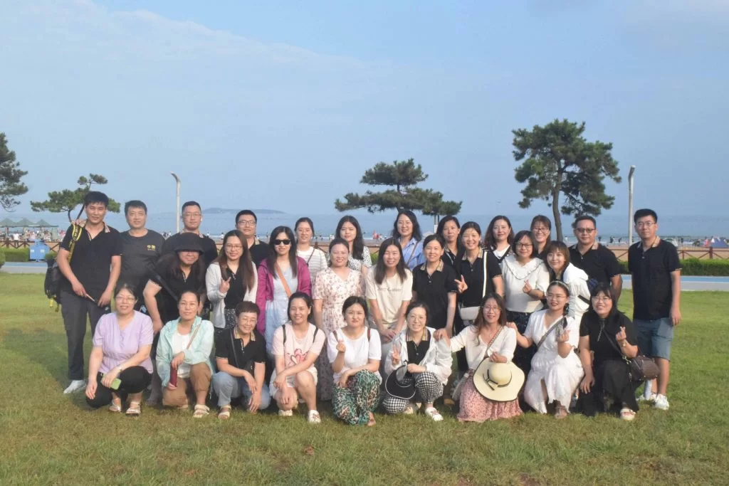 Xây dựng nhóm ba ngày của Qingdao